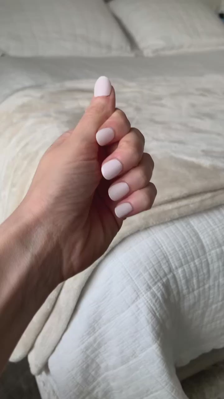Cargar vídeo: Baby Pink (Bubble Bath)
